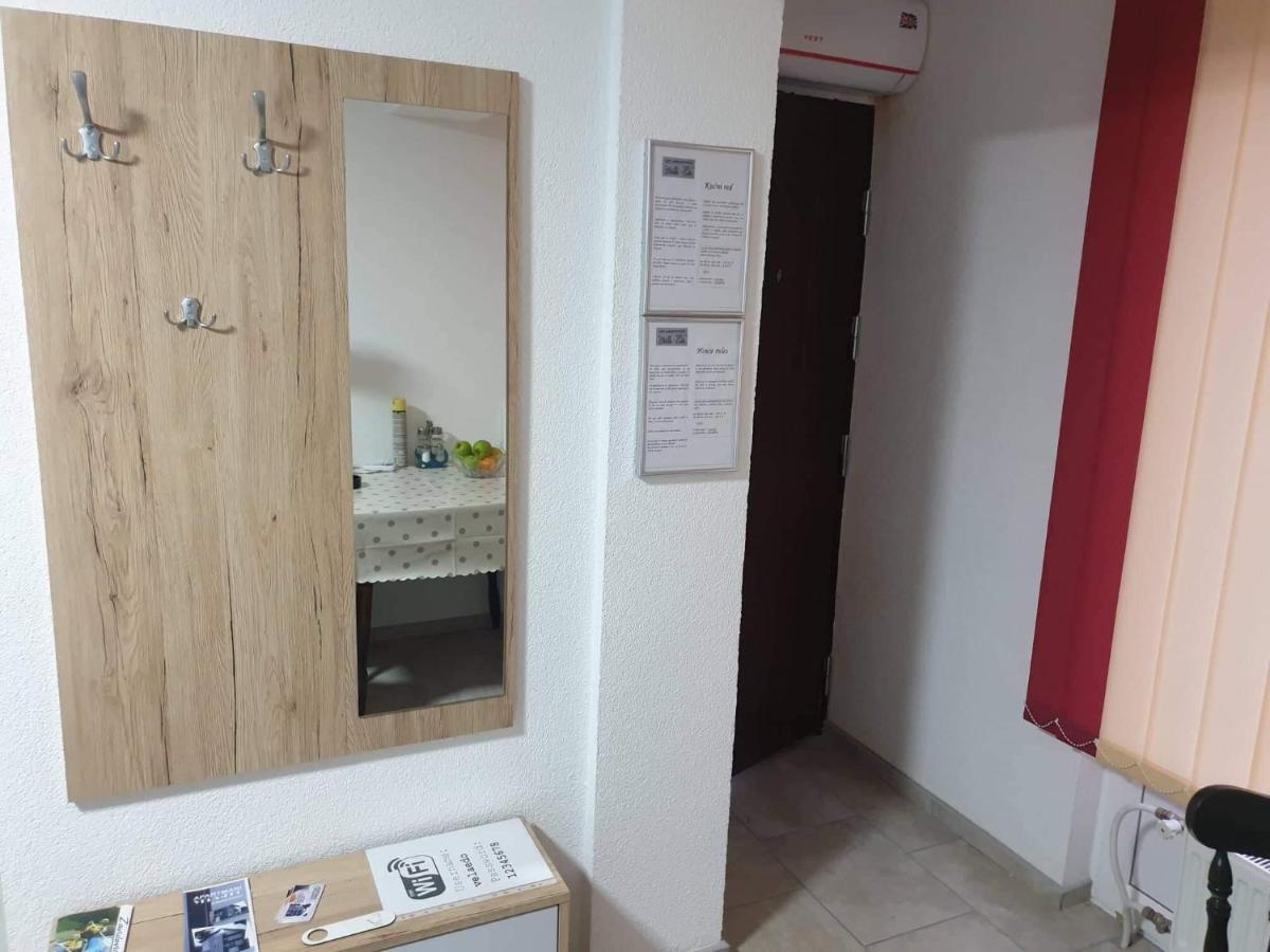 Apartamento Vela-edo Zavidovici Exterior foto